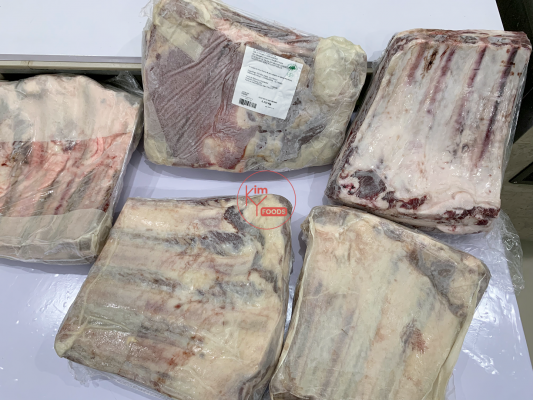 sườn bò nhập khẩu nguyên tảng